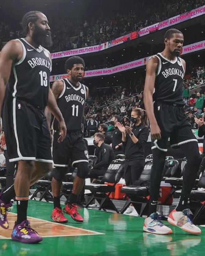 kaiyun-篮网引发争议！，莱万多夫斯基官方宣布领先优势明显新规赛场气氛高涨的简单介绍