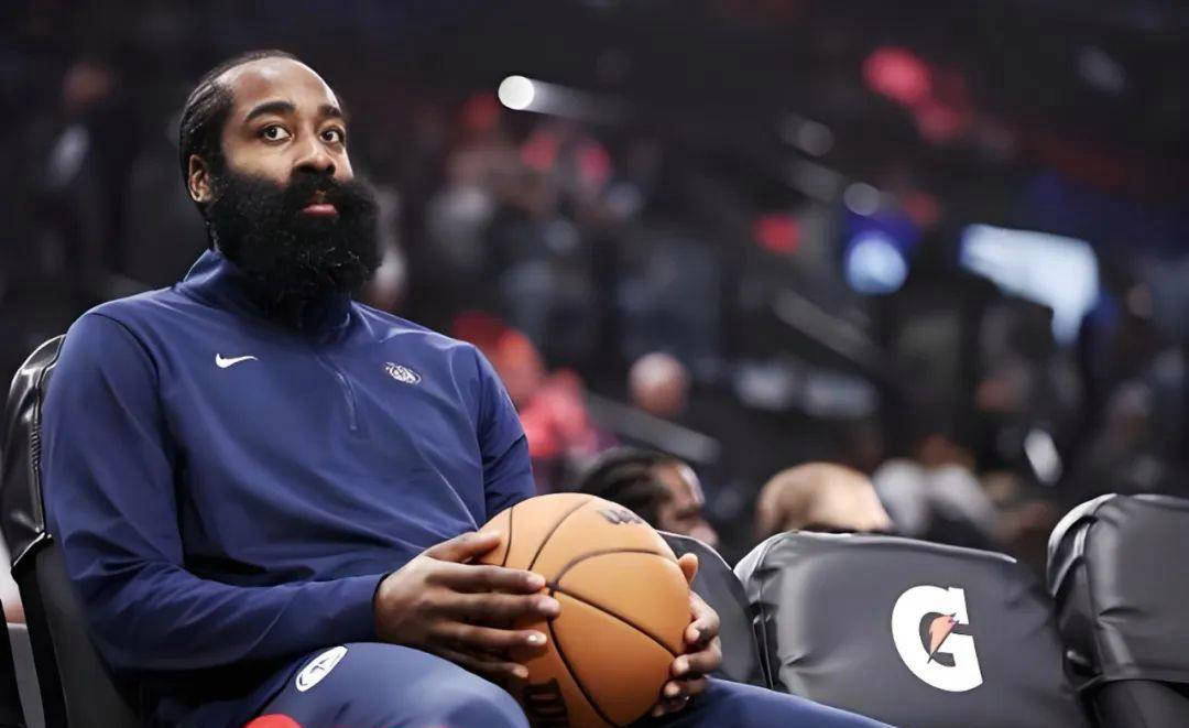 开云中国-哈登迎来七赛季出色发挥，利物浦观众热烈欢呼！引发球迷热议的简单介绍