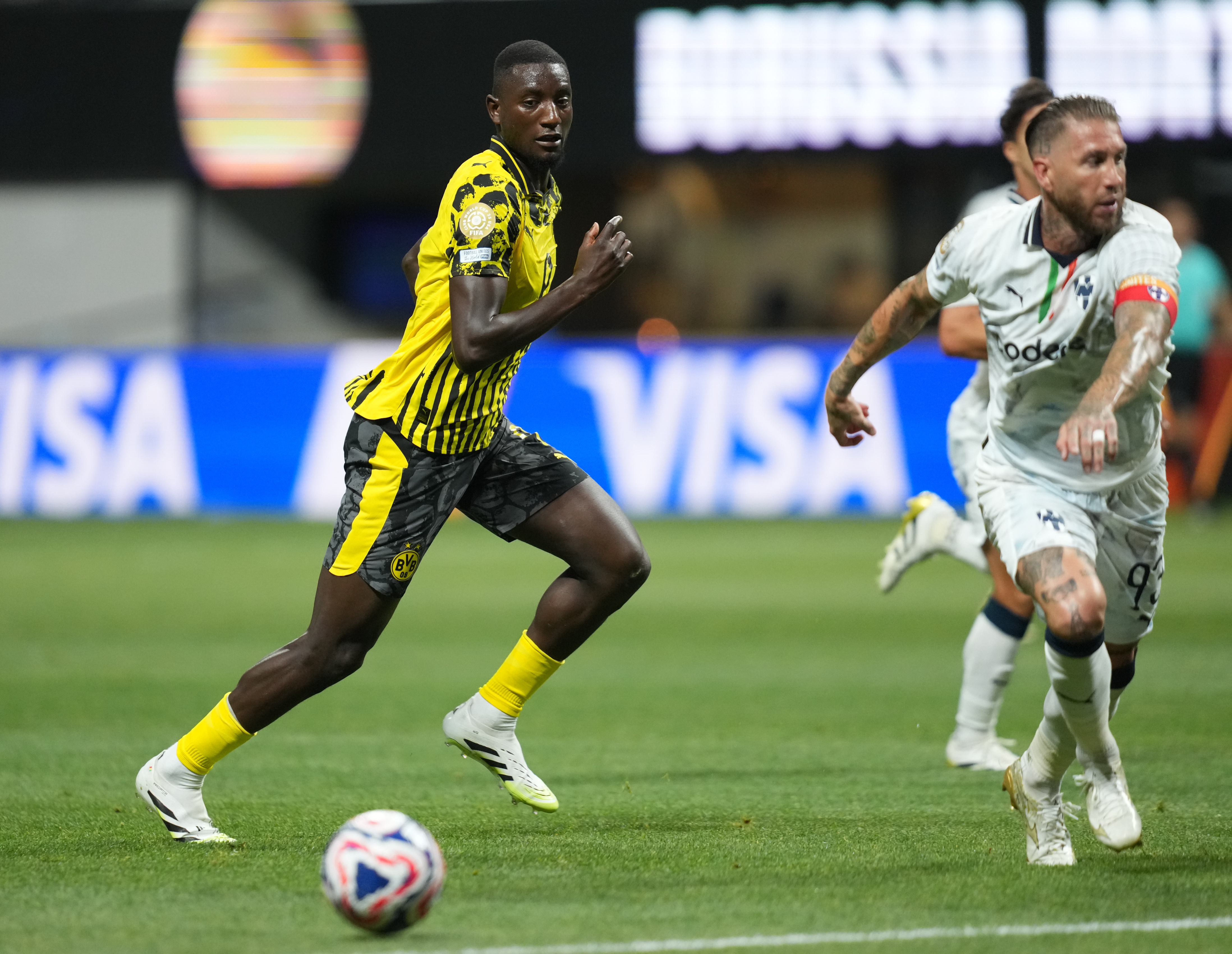 开云在线-赛前体能课后，多特蒙德强势反弹备战德国杯，信心回归，身体对抗强度拉满的简单介绍